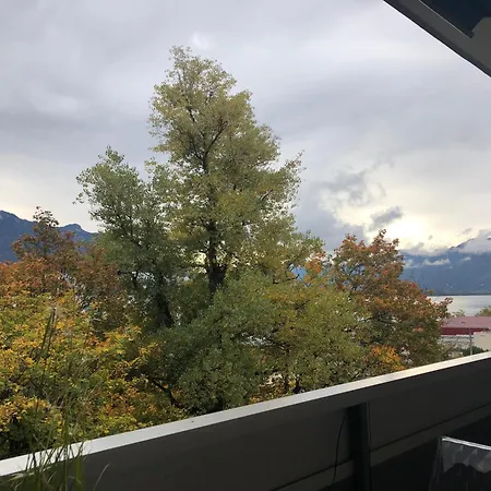 Petit Paradis Riveria * モントルー